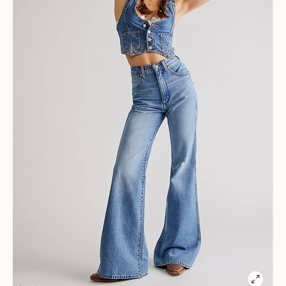 Wrangler Wanderer - Mermaid - Picture 1 of 9